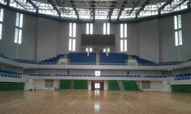 东乡县体育场看台网架工程